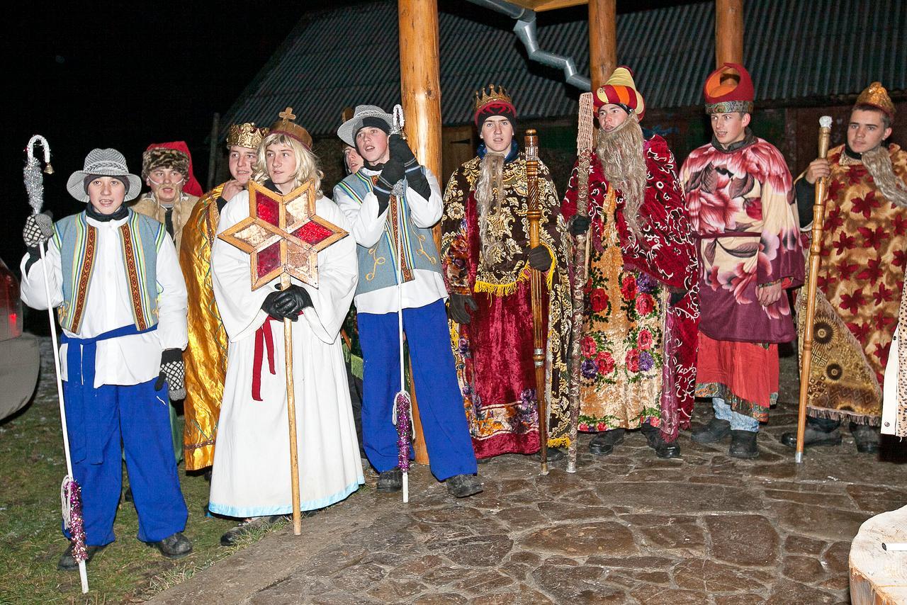 Yasna Sadyba Yasenitsa Zamkova Zewnętrze zdjęcie